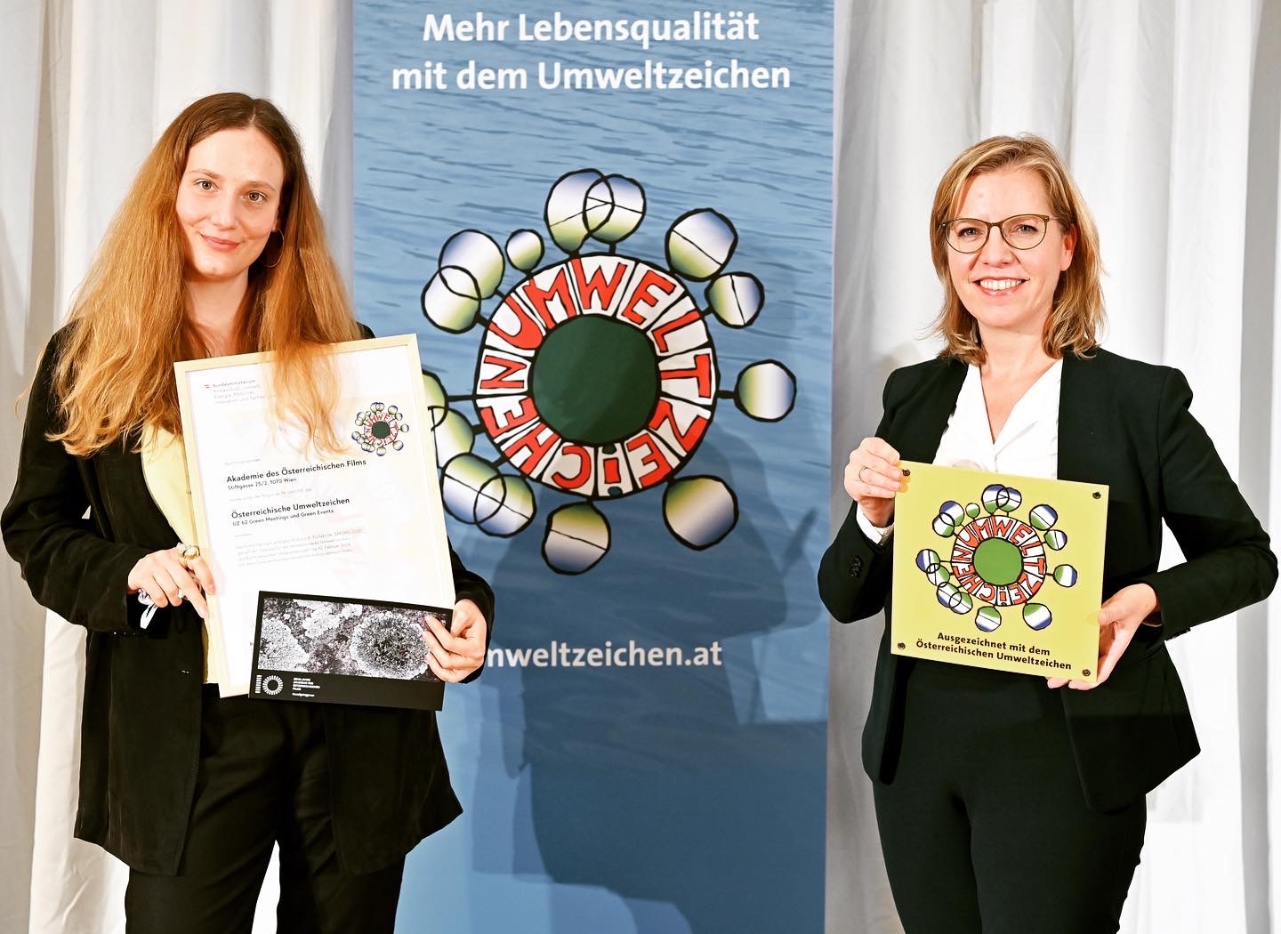 74 C23 D8 D 2 F5 D 454 D B972 7901 BFADF5 F9