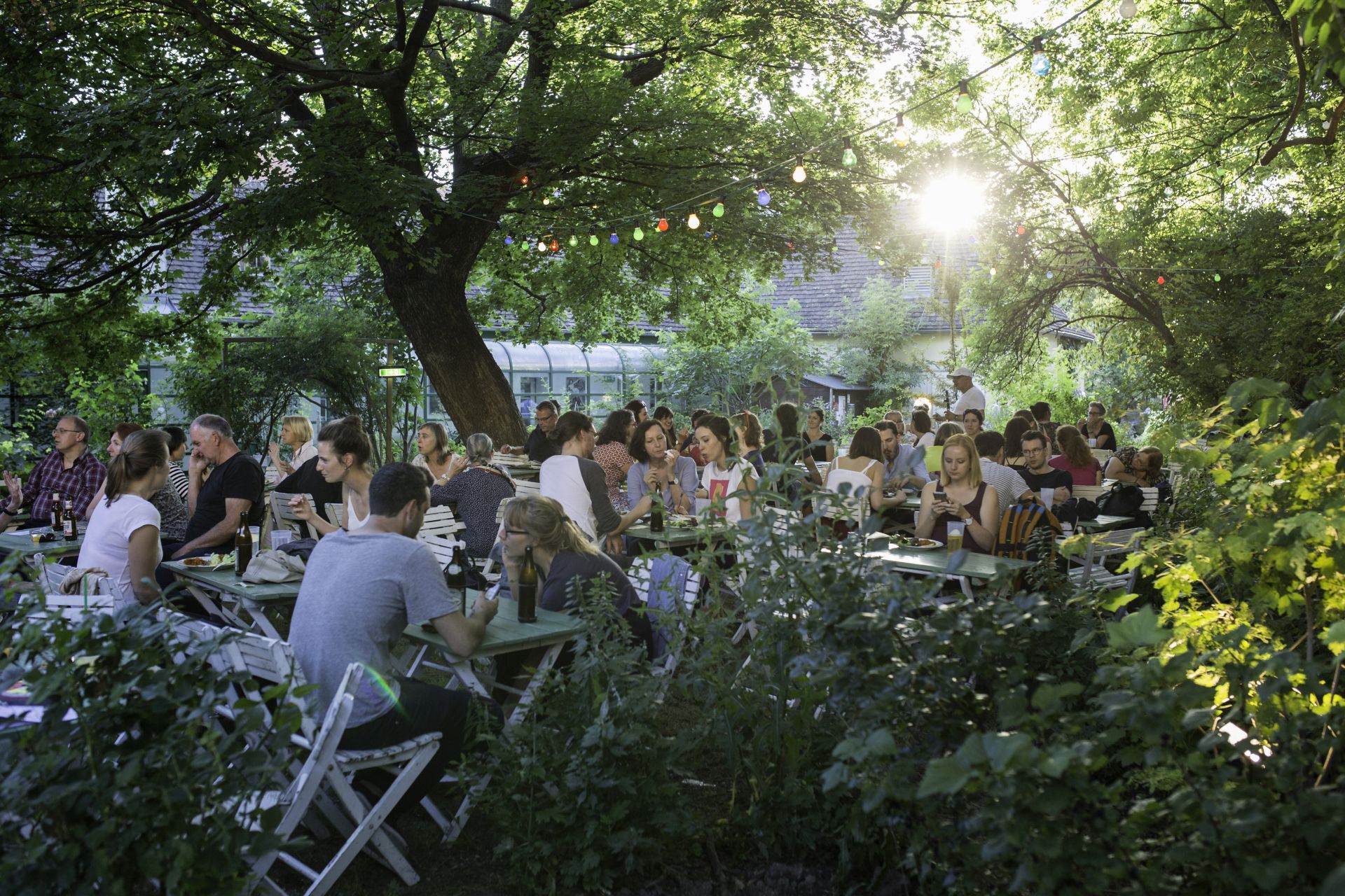 Gastgarten Filmarchiv Austria web