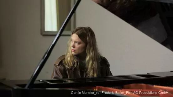 Kinostart Gentle Monster c Frederic Batier Film A Gwebp