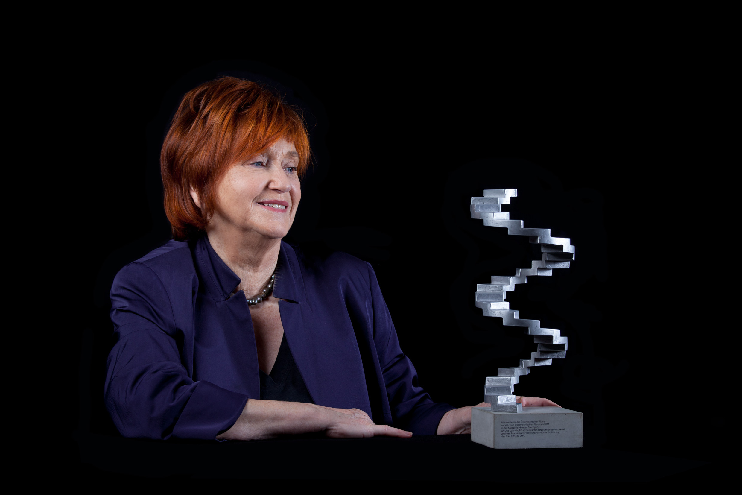 OE Filmpreis VALIEEXPORT Skulptur2 Fotocredit e Sel