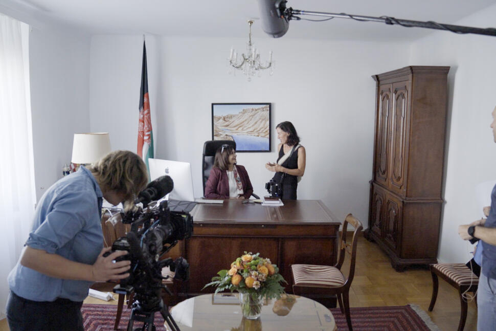 Trailer.AT_Ausgabe 5_Judith Benedikt Manizha Bakhtari Natalie Halla_ORF AÖF